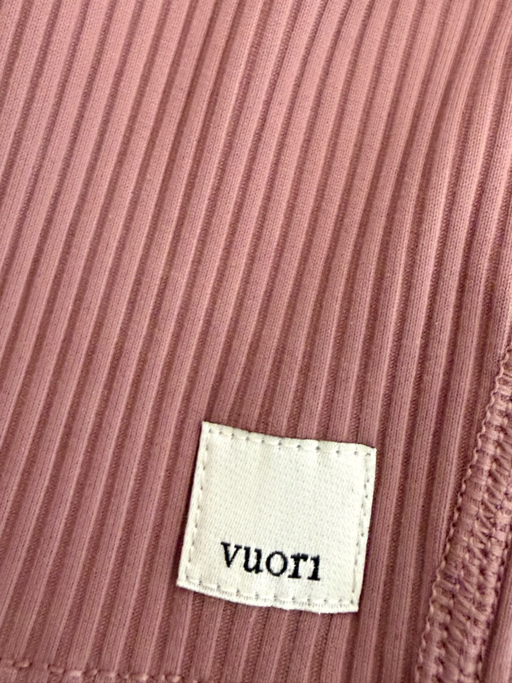 Vuori Rib Crop Tank Women’s Dusty Rose Mauve Criss Cross Yoga Top Size Medium - Picture 5 of 8